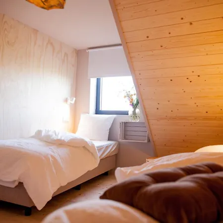 Nyaraló Ecohome Storm 8personen En Baby Zeezand Recreatie 't Zand