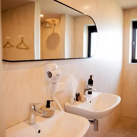 Ecohome Storm 8personen En Baby Zeezand Recreatie